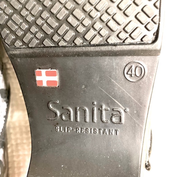 Like New Sanita Original Danish Womens Clog / Leather Upper/ Size 40 - US Wom9 - Picture 6 of 10